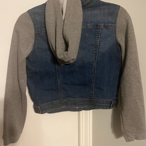 Girls jean jacket - Picture 2 of 2